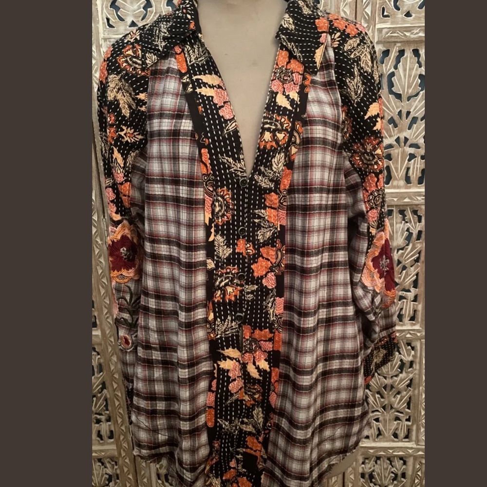 Free People Coast to Coast Floral Plaid Embroidered Top A615-2 - Picture 2 of 5